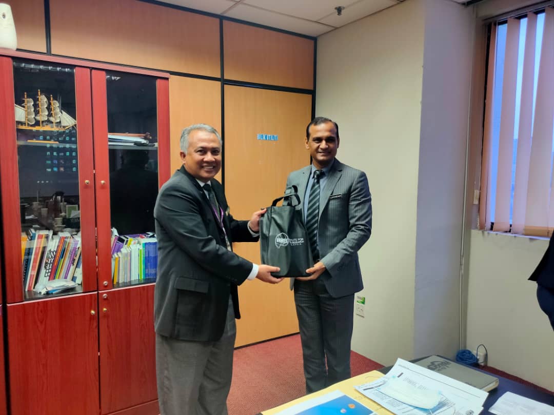 Sesi Perkongsian Penggunaan Sistem e-MYInd Bagi Merekod 